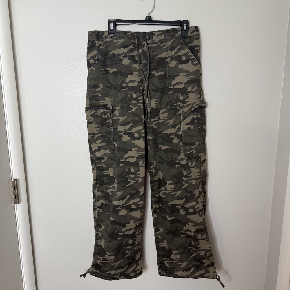 Vanilla Star Women’s/Juniors Large Camo Cargo Wide Leg Drawstring Pants Y2K